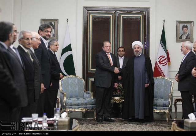 دیدار نواز شریف با روحانی (عکس)