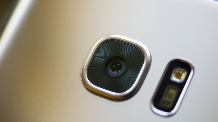 دوربین 24 مگاپیکسلی سامسونگ برای اسمارتفونها دوربین 24 مگاپیکسلی سامسونگ برای اسمارتفونها