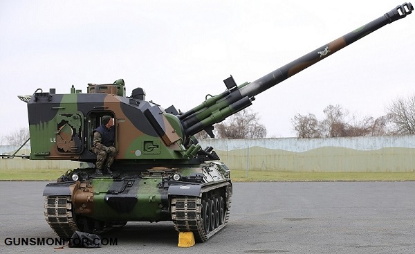 توپ فرانسوی با ظاهری متفاوت!(+عکس) توپ فرانسوی با ظاهری متفاوت!(+عکس)