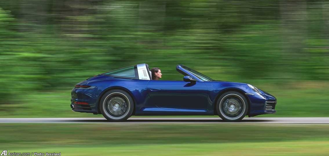 پورشه 911 تارگا 4؛ خودرویی که باتوجه به مکانیسم سقف نامگذاری شده است (+تصاویر) پورشه 911 تارگا 4؛ خودرویی که باتوجه به مکانیسم سقف نامگذاری شده است (+تصاویر)