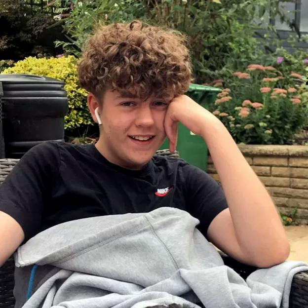 قتل در شبکههای اجتماعی؛ داستان نوجوانی به نام اُلی قتل در شبکههای اجتماعی؛ داستان نوجوانی به نام اُلی