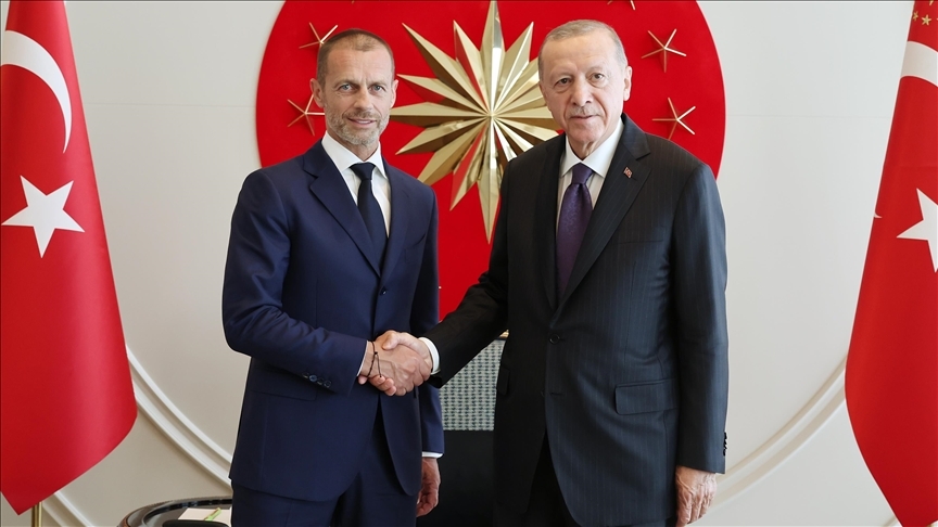 حاشیه فینال قهرمانان فوتبال اروپا در استانبول حاشیه فینال قهرمانان فوتبال اروپا در استانبول